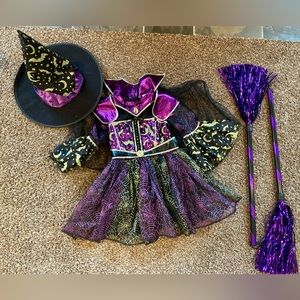 Little Girl’s Witch Costume
